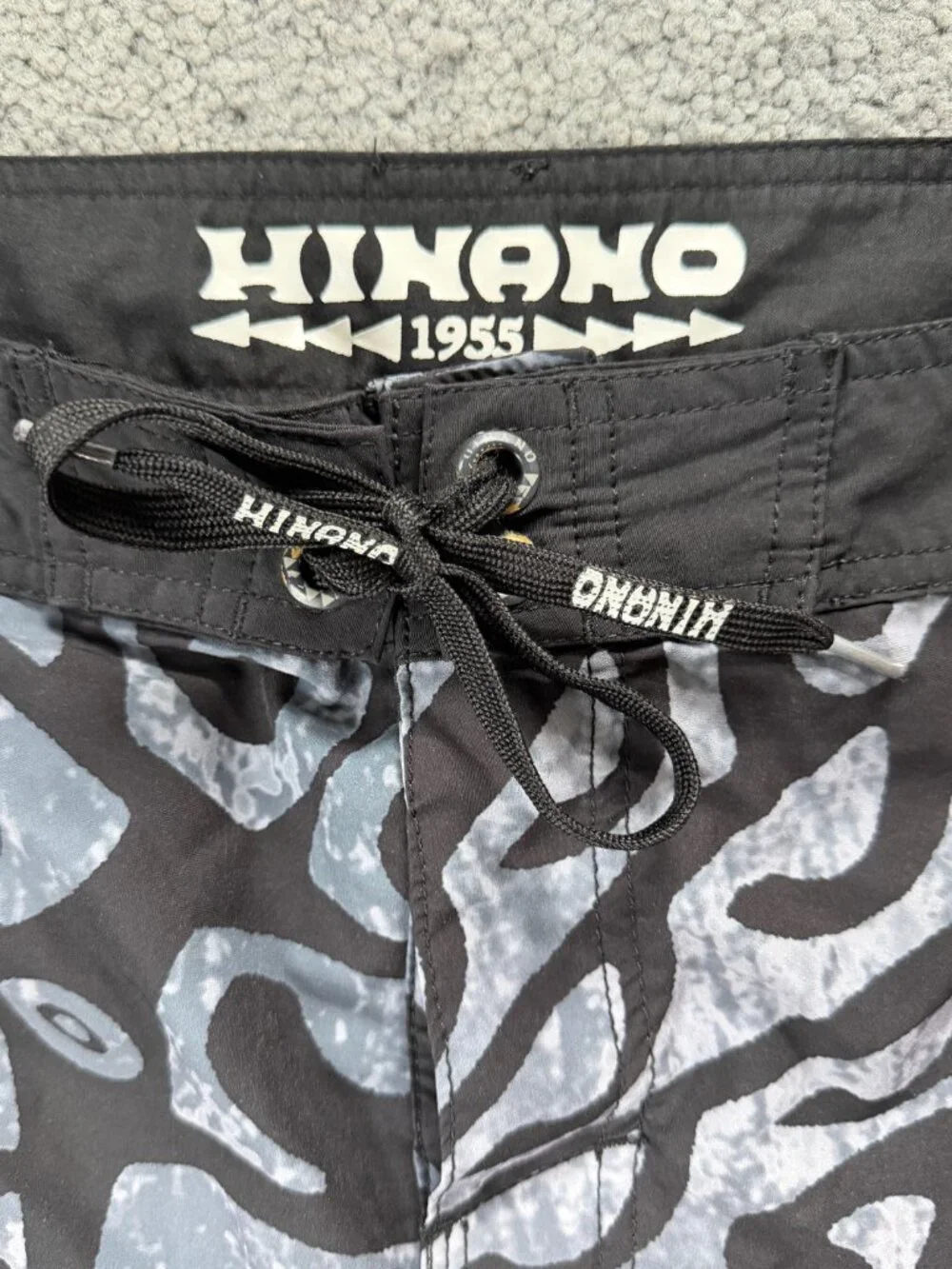RARE Hinano 1955 Collection Tahiti Board Shorts -Men's Sz. 40- Black/White - EUC